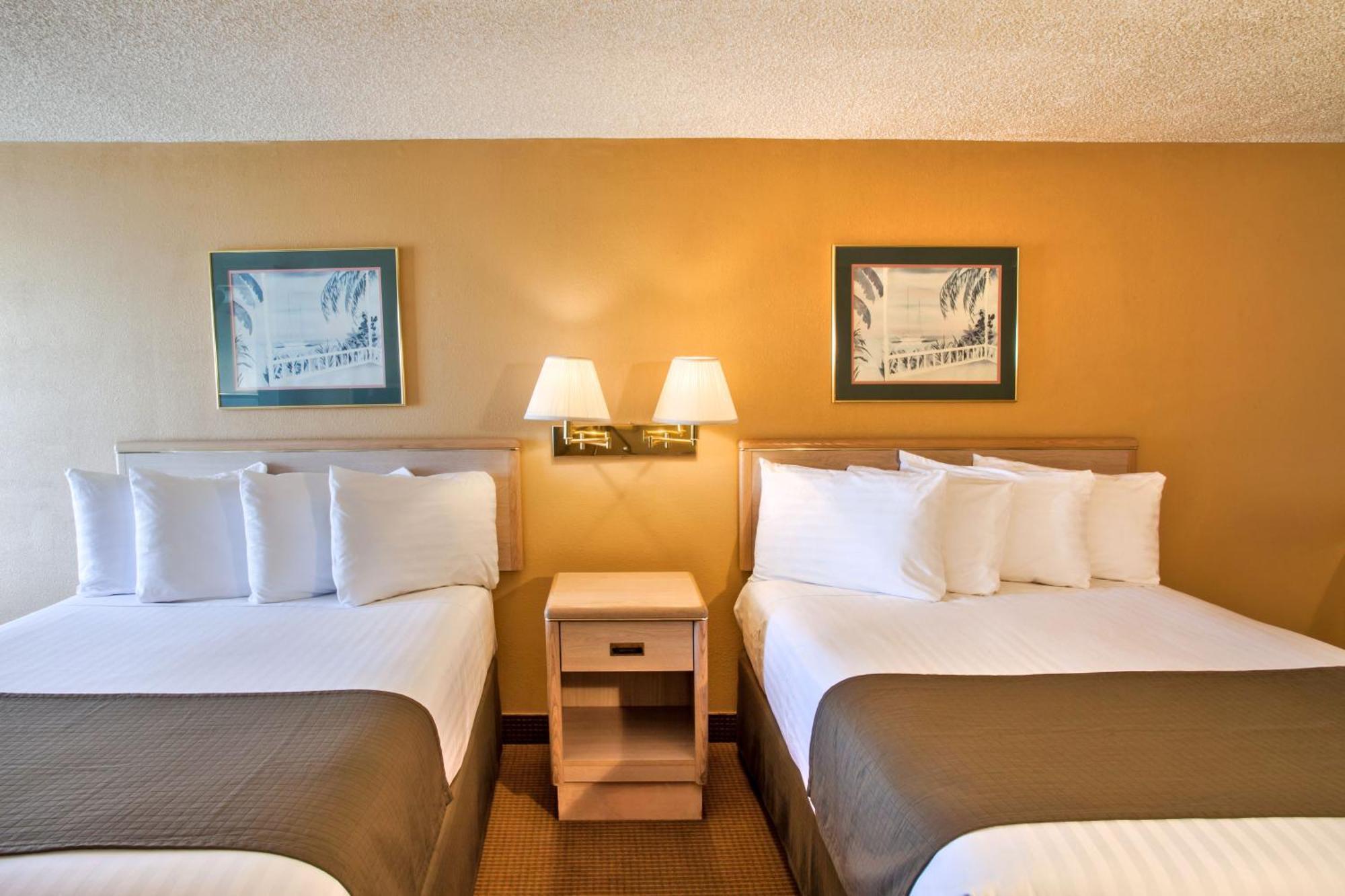 Ebb Tide Oceanfront Inn Seaside Exterior photo