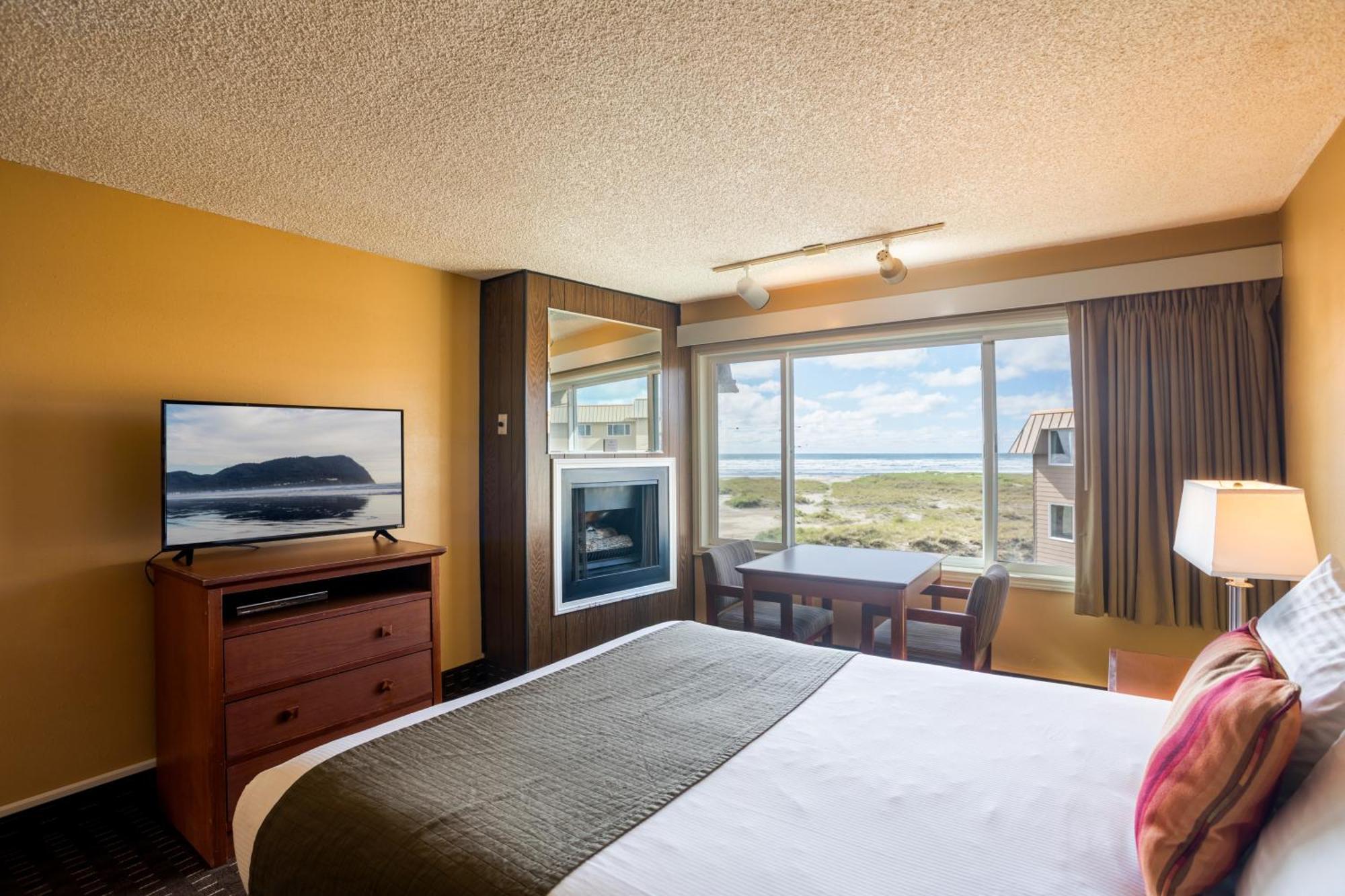 Ebb Tide Oceanfront Inn Seaside Exterior photo