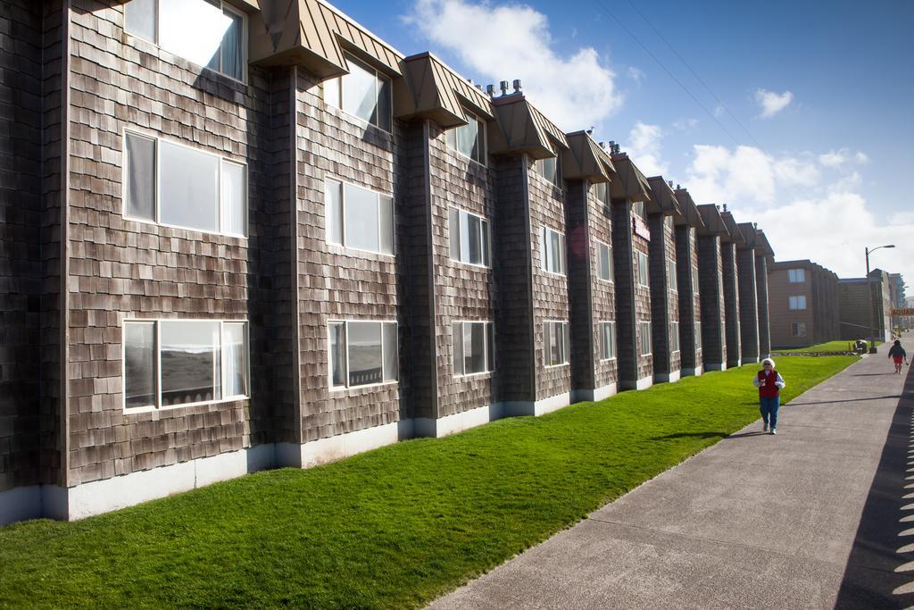 Ebb Tide Oceanfront Inn Seaside Exterior photo